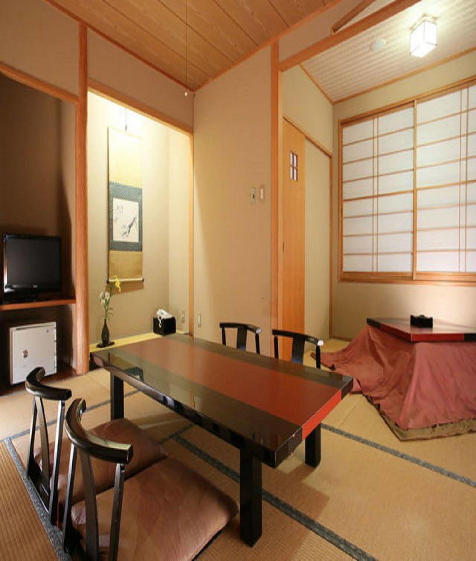 Hotel Ichinoyu Katei à Yamanouchi  Extérieur photo